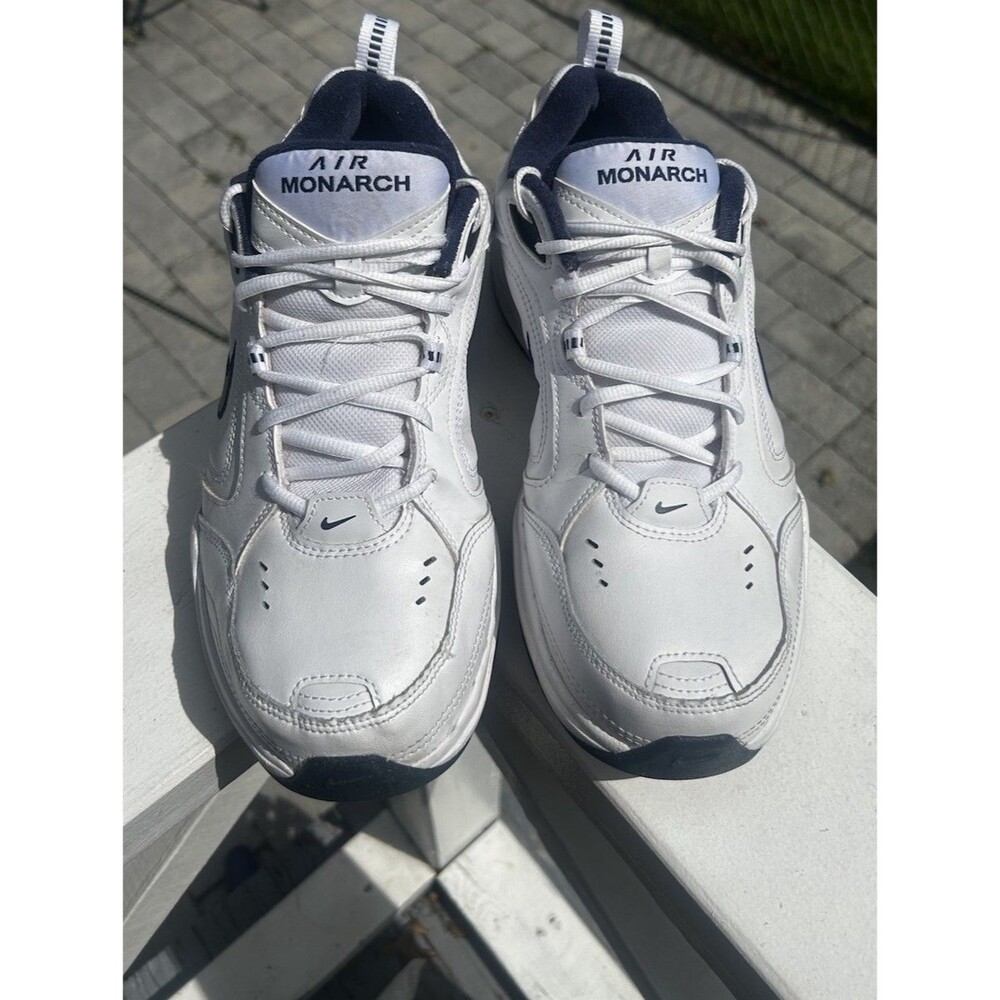 Nike Air Monarch IV Men’s Size 10 White Navy Blue Leather Training Sneakers